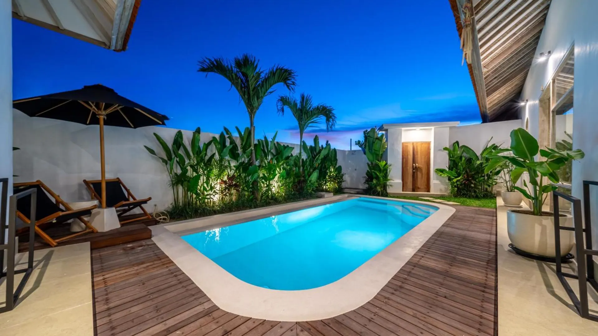 La Palma - Sleek, Stylish & Spacious - Brand New 2-Bedroom Villa With Large Pool In Canggu! 0*, Canggu (Bali)