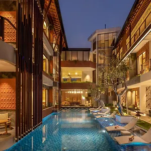 4* Hotel Mokko Batubelig